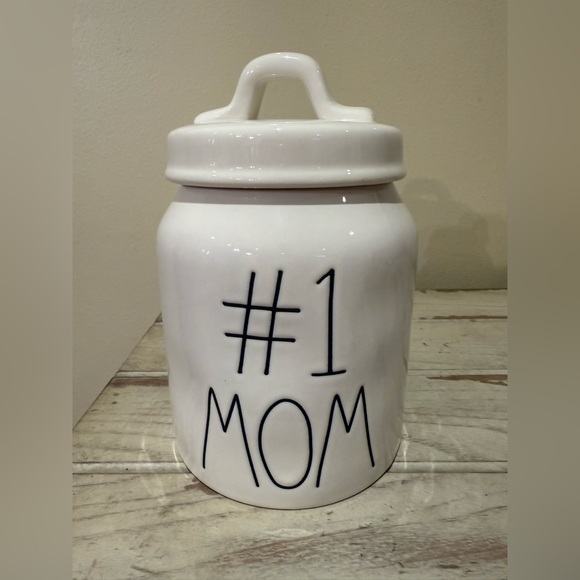 Rae Dunn #1 MOM Canister Artisan Collection by Magenta Ceramic Storage Jar - Picture 1 of 8